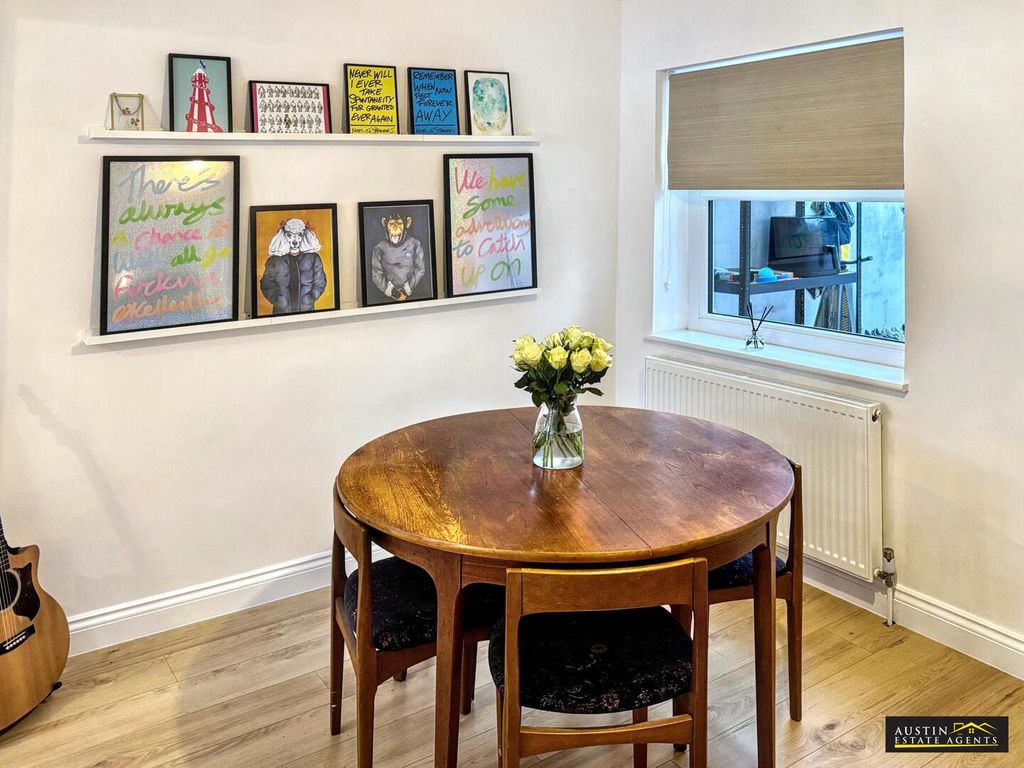 Property photo 3 of 12 Dining Room