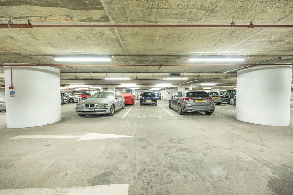 Property photo 3 of 3