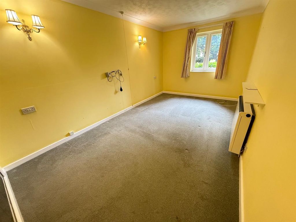 Property photo 3 of 7