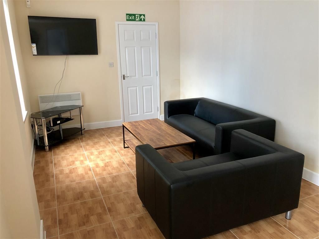 Property photo 2 of 14 Image