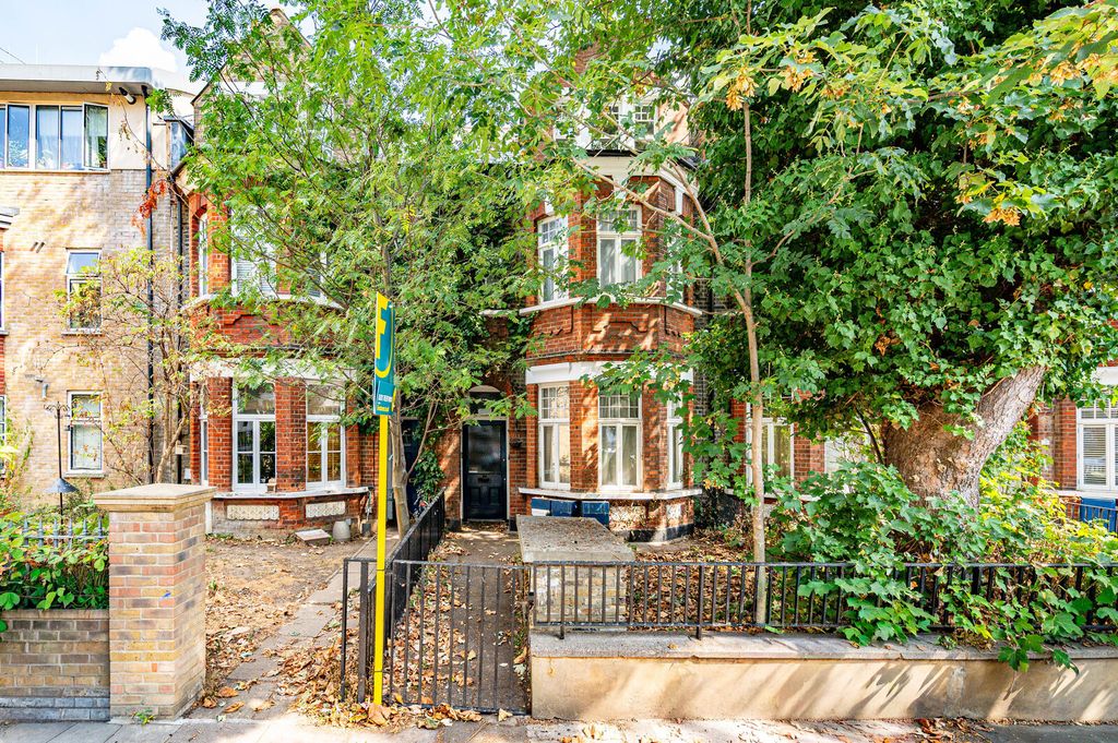 Property photo 1 of 10