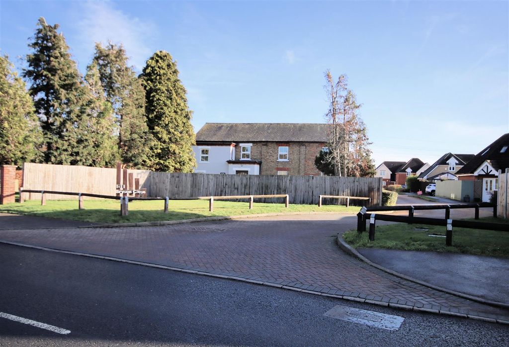 Property photo 2 of 21 Development Approach