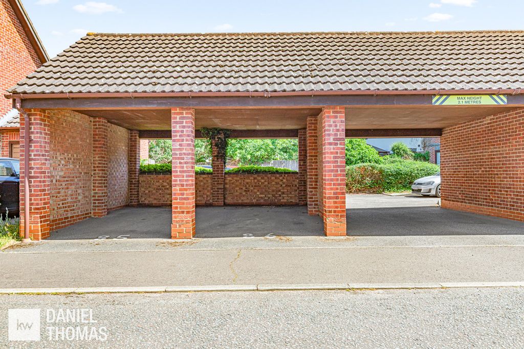 Property photo 2 of 22