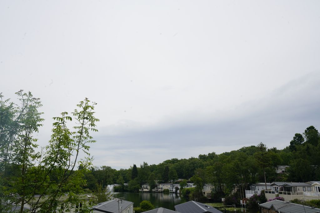 Property photo 2 of 33