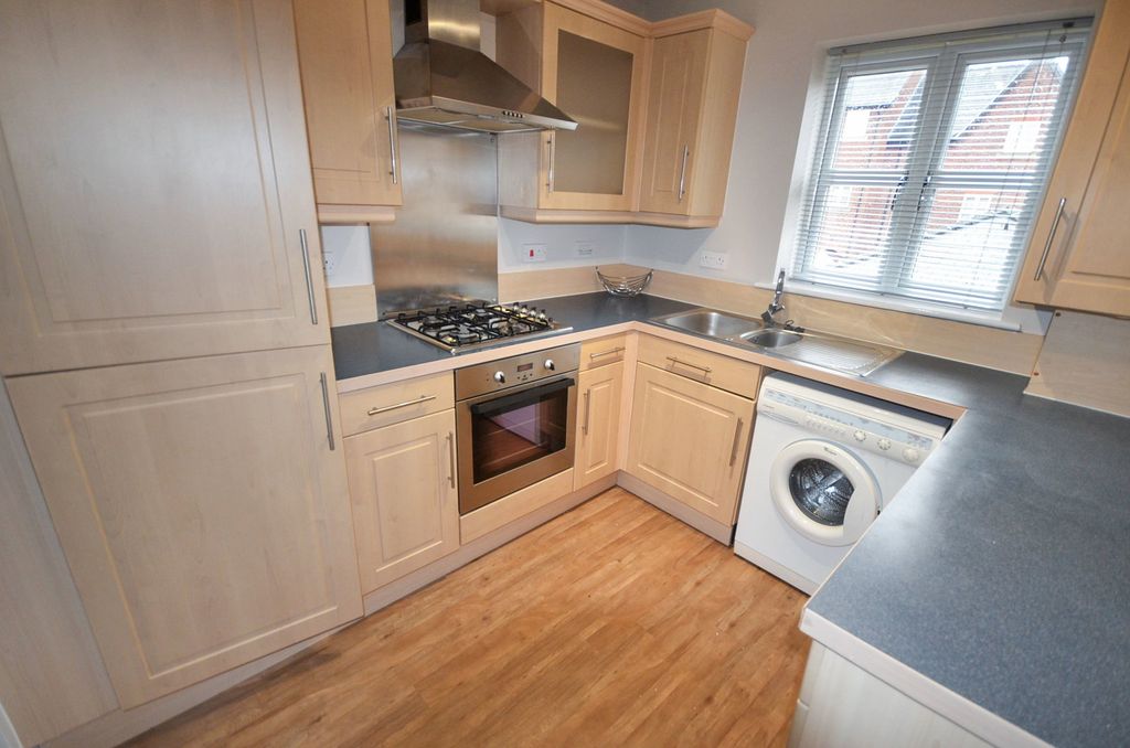 Property photo 2 of 10
