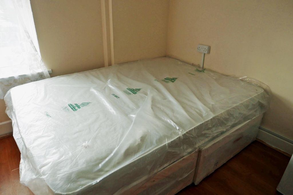 Property photo 3 of 6 P1210090.Jpg