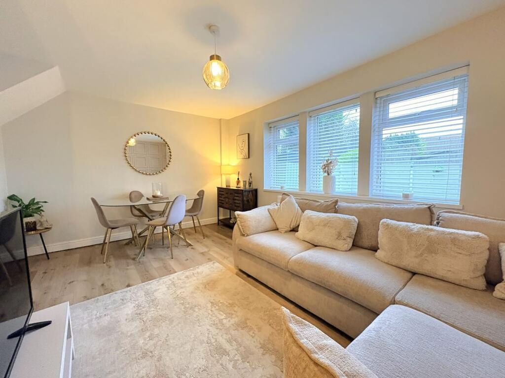 Property photo 3 of 24