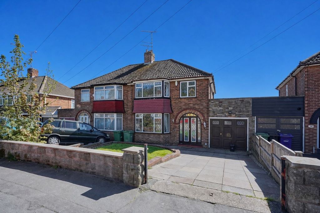 Property photo 1 of 15