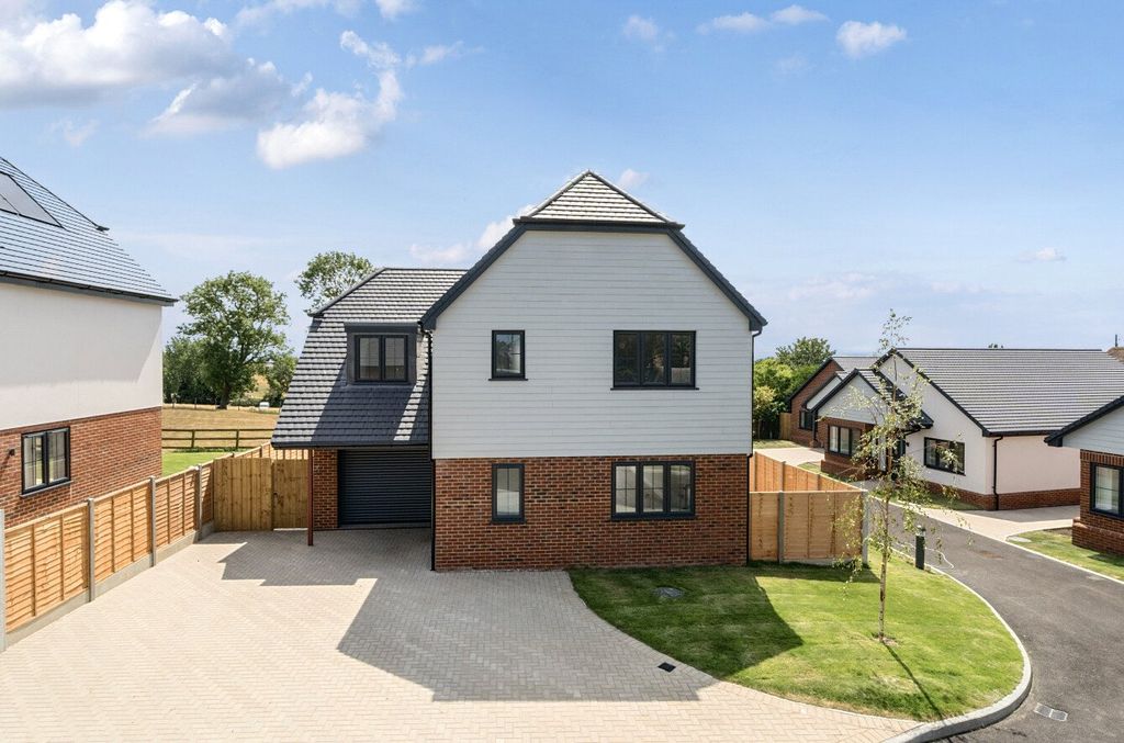 Property photo 1 of 21 Picture No. 24