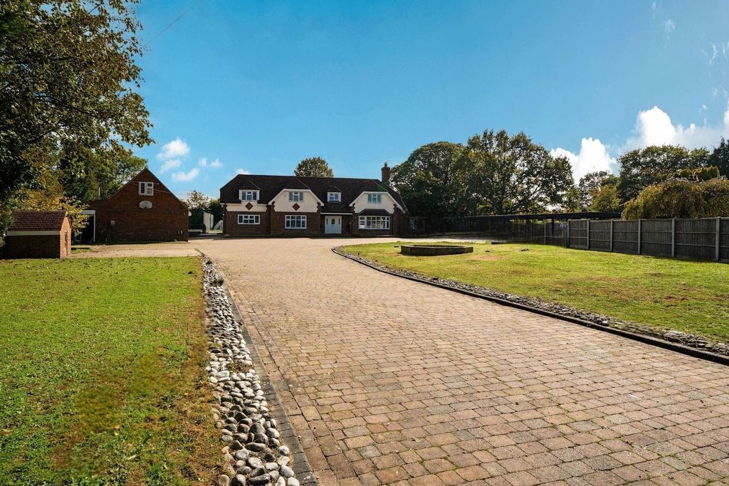 Property photo 1 of 46