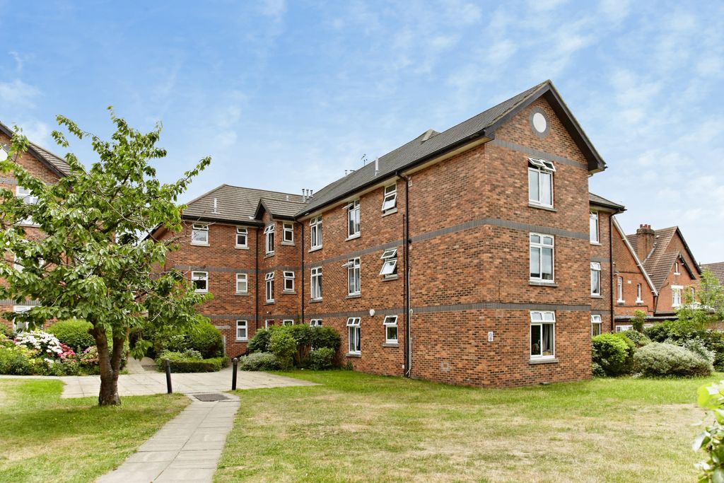 Property photo 1 of 17