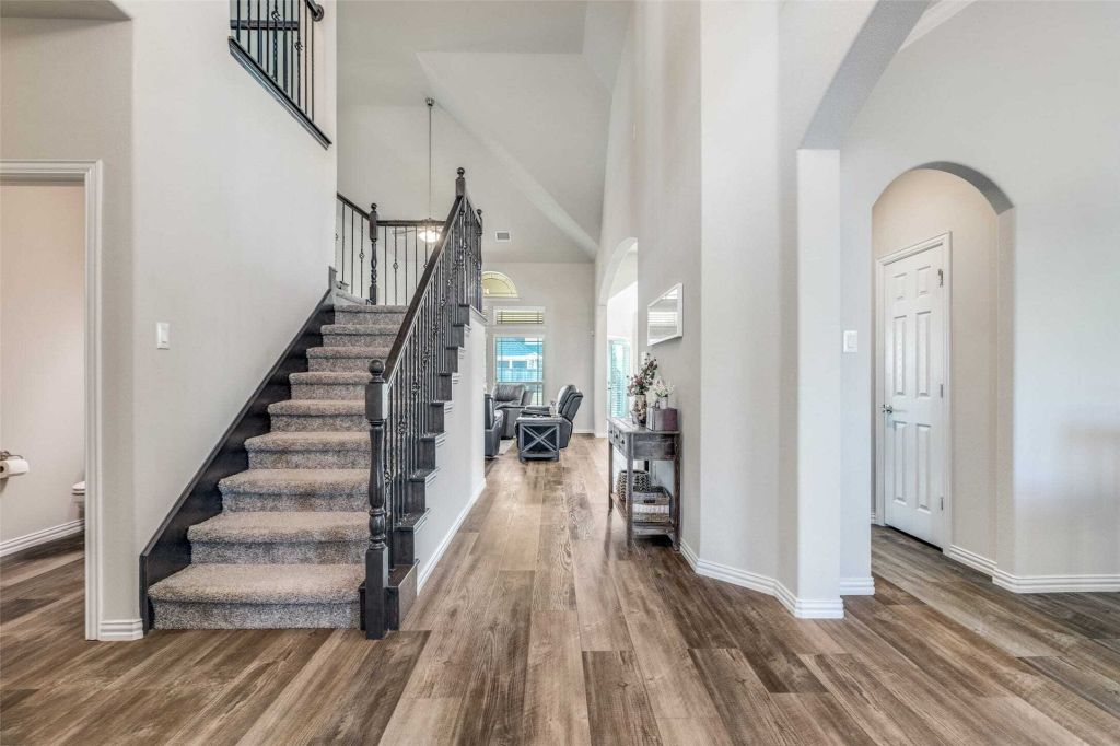 Property photo 3 of 24 <Alttext/>