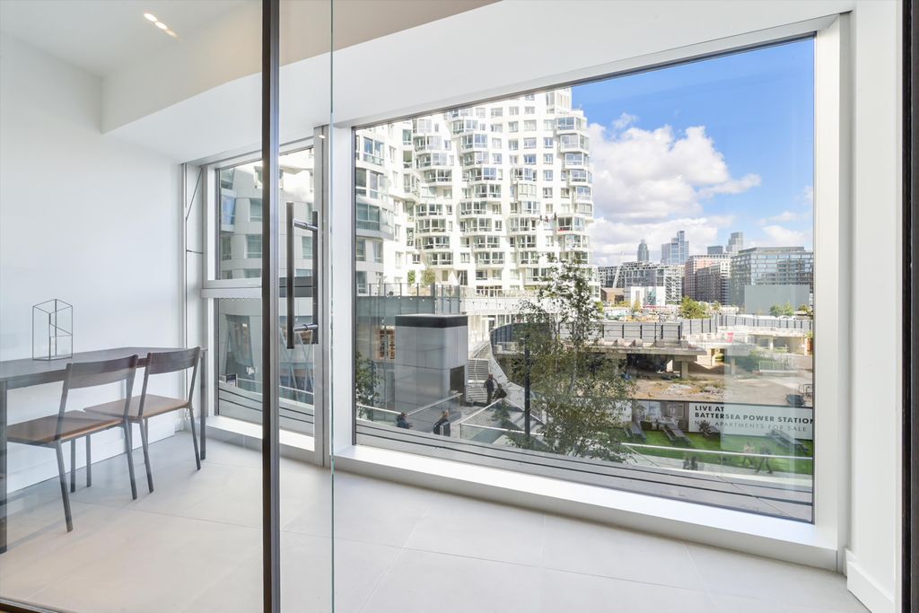 Property photo 3 of 12 Image