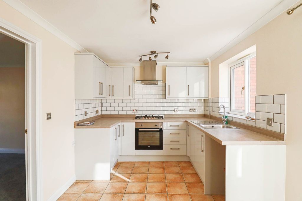 Property photo 3 of 14