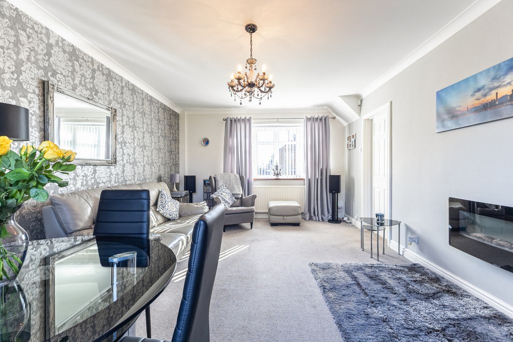 Property photo 2 of 15 Living Room