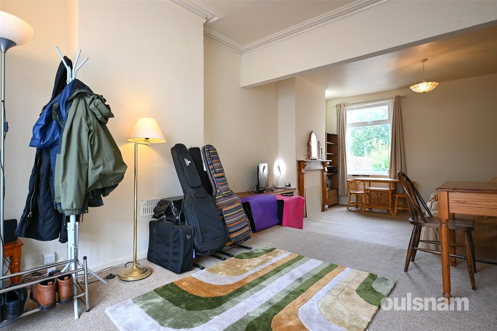 Property photo 2 of 23 Picture No. 21
