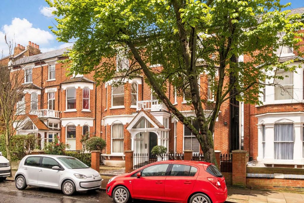 Property photo 1 of 5