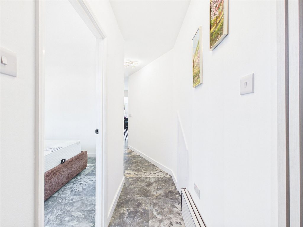 Property photo 2 of 9 Picture No. 01