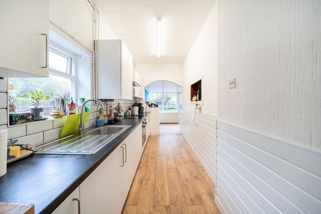 Property photo 3 of 16 1447837-2-69E660A...