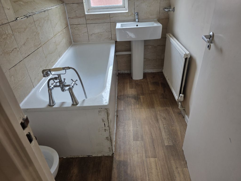 Property photo 3 of 10 Gallery