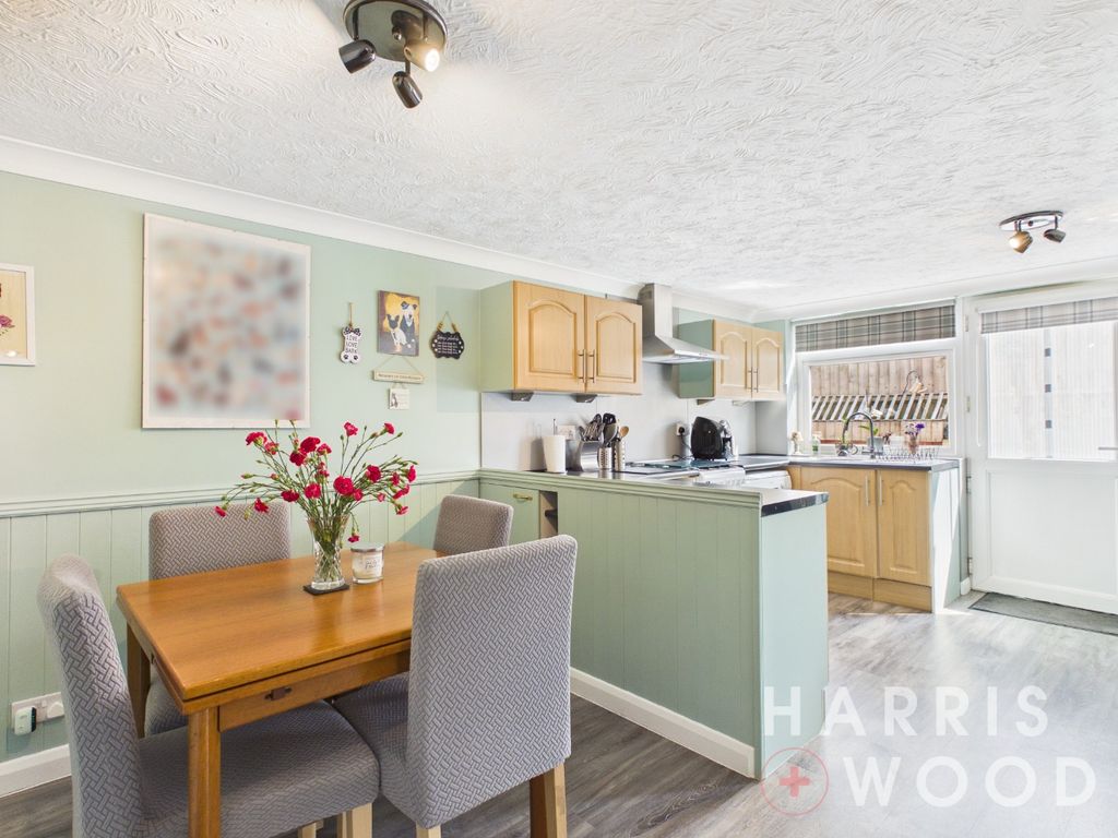 Property photo 2 of 25 5319863