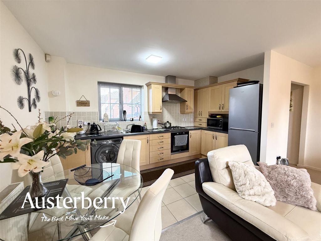 Property photo 3 of 11 Img_5067.Jpg
