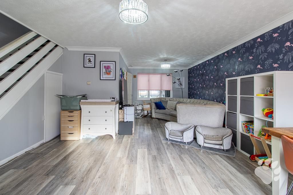 Property photo 2 of 21 Living Room