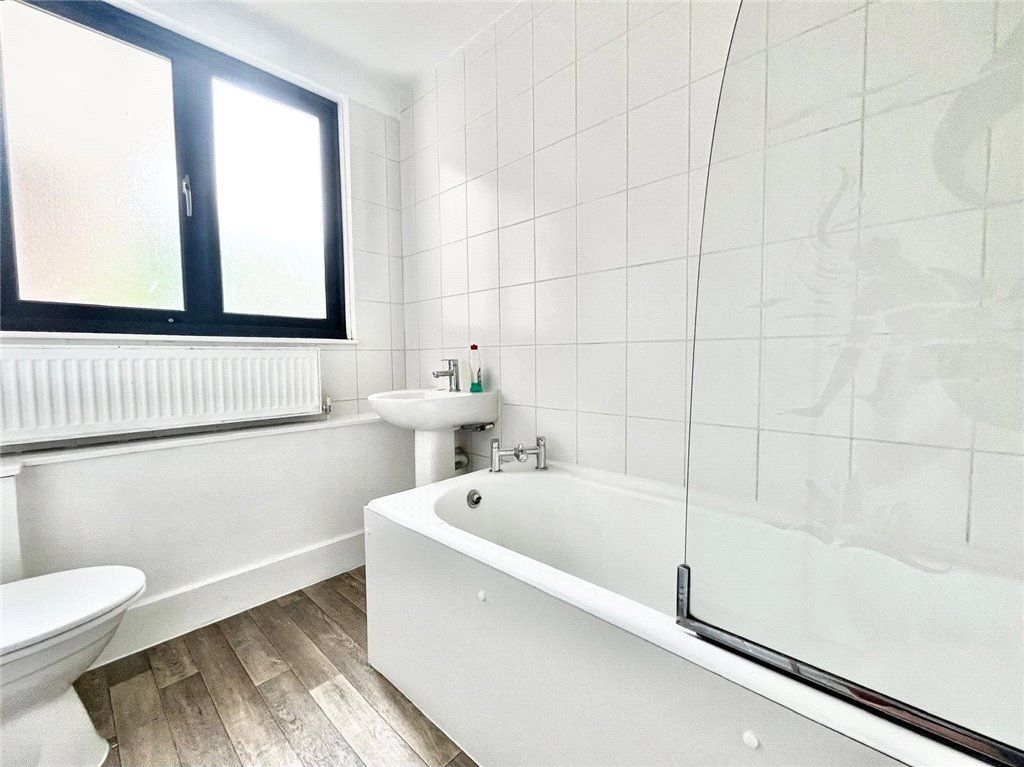 Property photo 3 of 12 Bathroom
