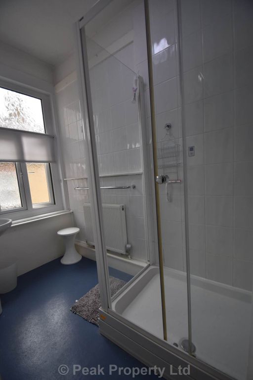 Property photo 2 of 32