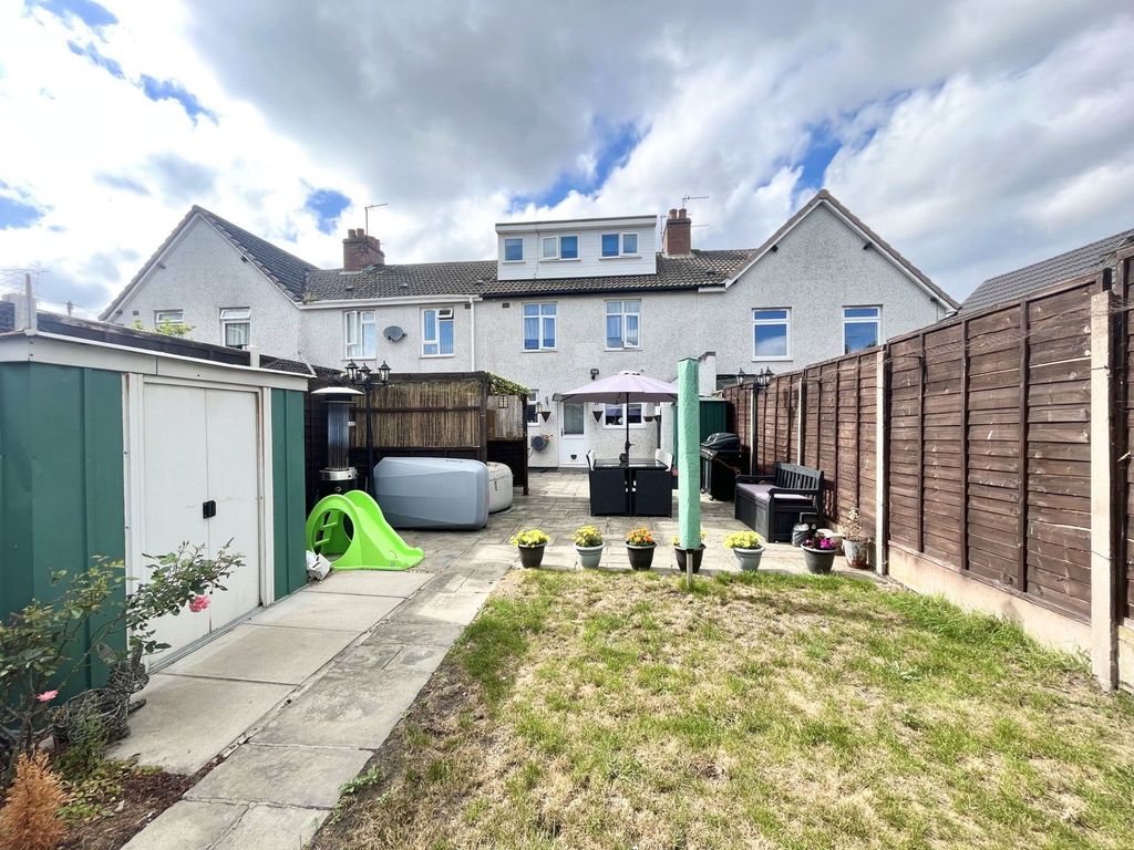 Property photo 2 of 24
