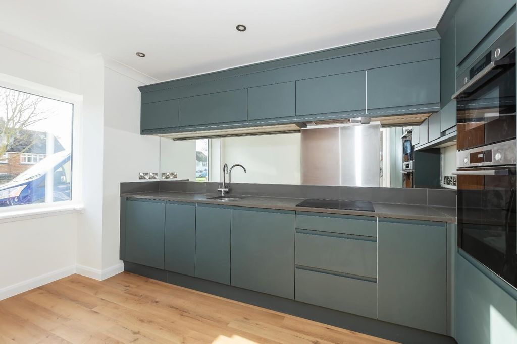 Property photo 3 of 8 Vfypbkntwksuxm85Yzuueg.Jpg