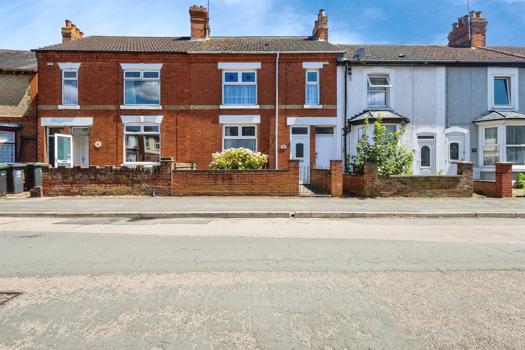 Property photo 2 of 17