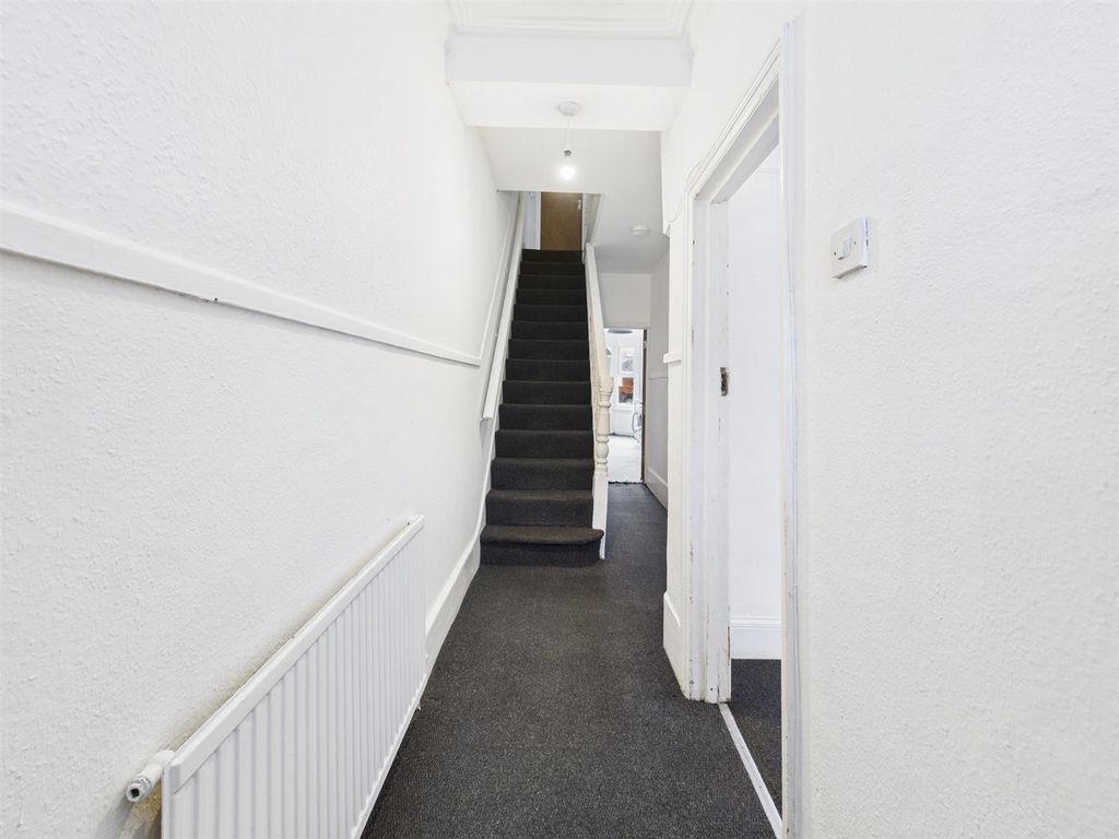 Property photo 2 of 21 Cam01358G0-Pr0192-Still001.Jpg