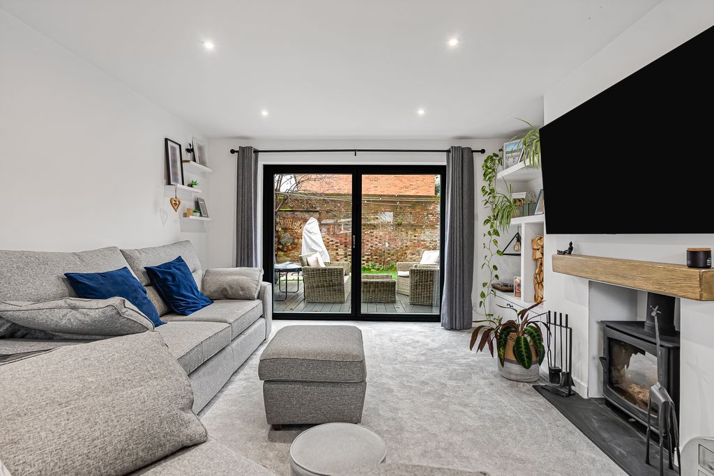 Property photo 3 of 24 Living Room