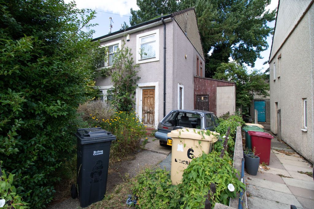 Property photo 1 of 1 Front Elevation