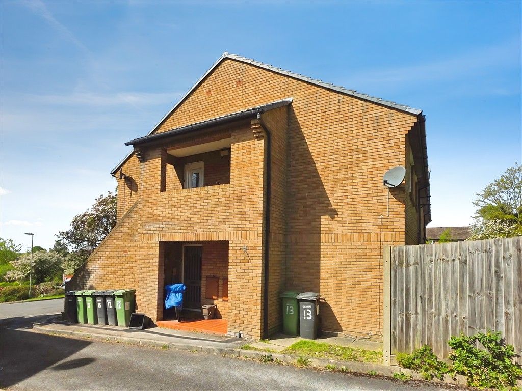 Property photo 1 of 8