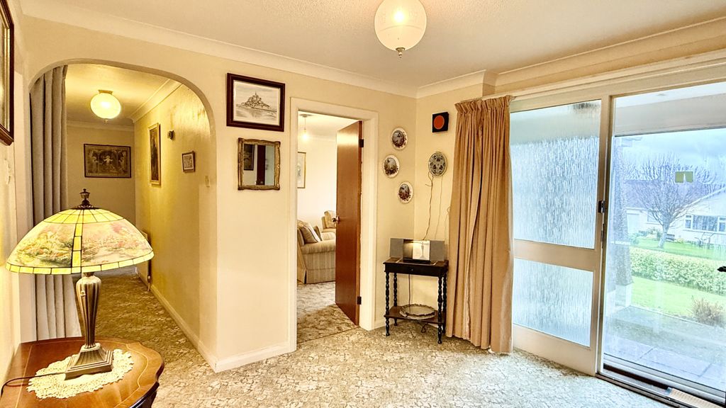 Property photo 2 of 29