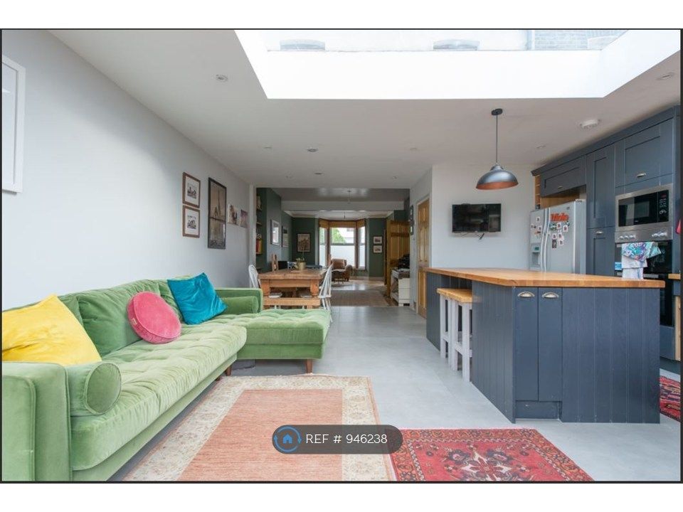 Property photo 1 of 8 Look-Through From Bi-Fold Doors