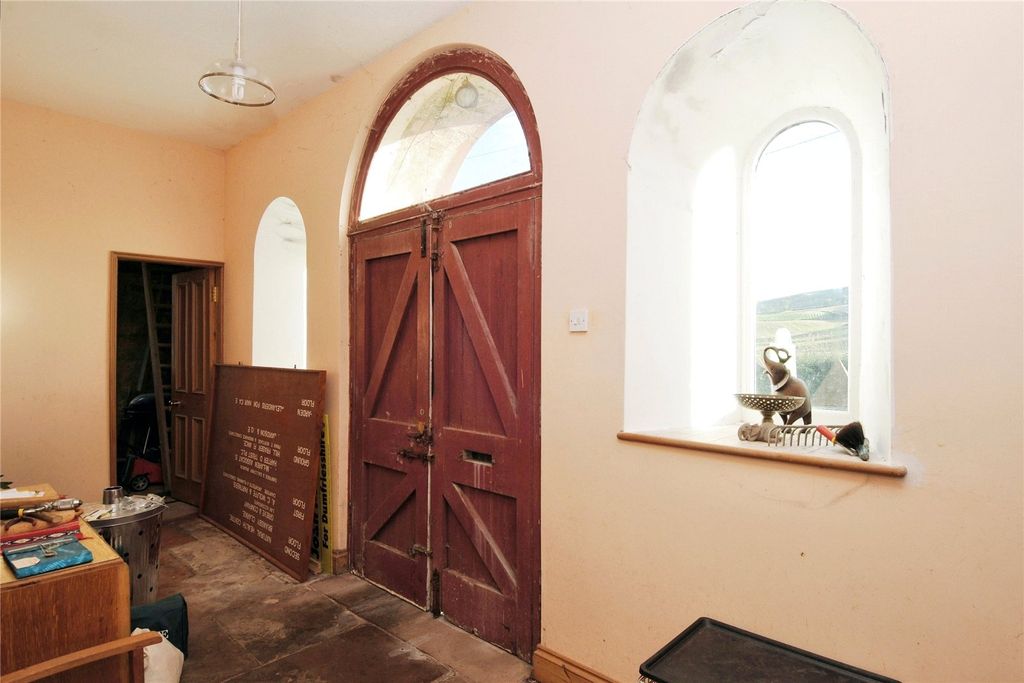 Property photo 3 of 23 Picture No. 22