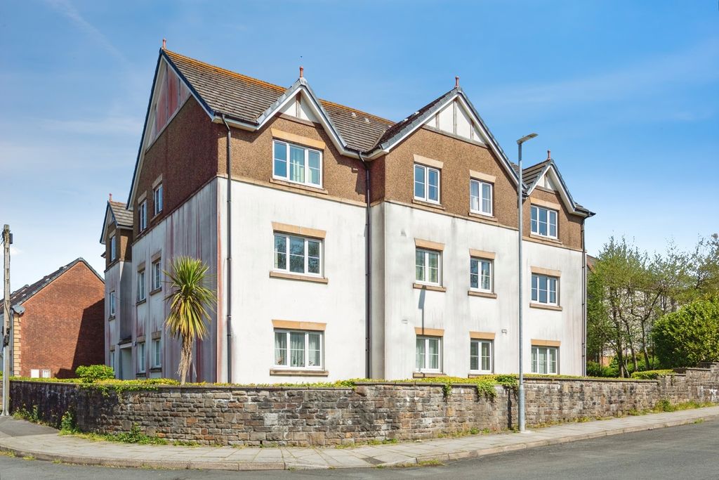 Property photo 1 of 19 Pbox-Img.Jpg