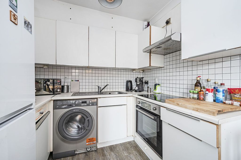 Property photo 1 of 5