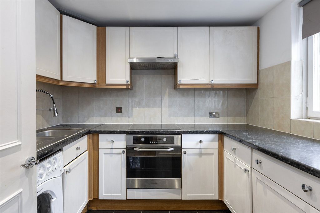 Property photo 2 of 7 Picture No. 01