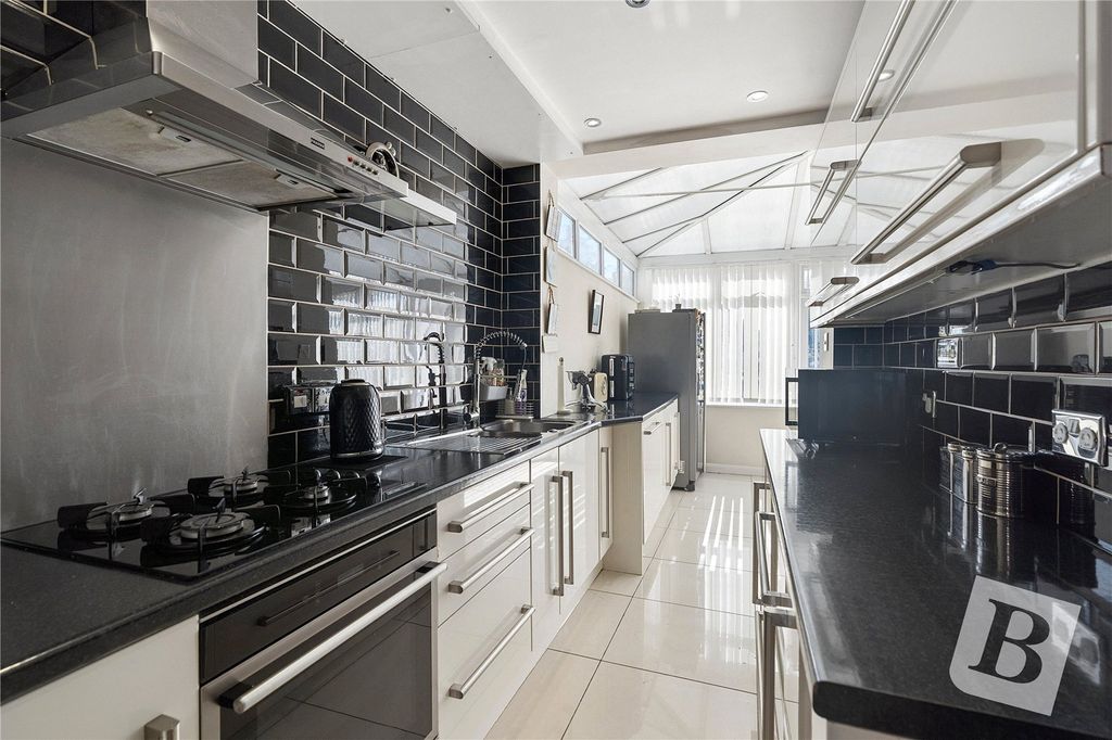 Property photo 3 of 13 Kitchen Area
