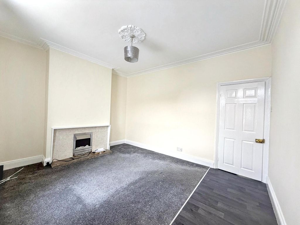 Property photo 3 of 13 Living Room
