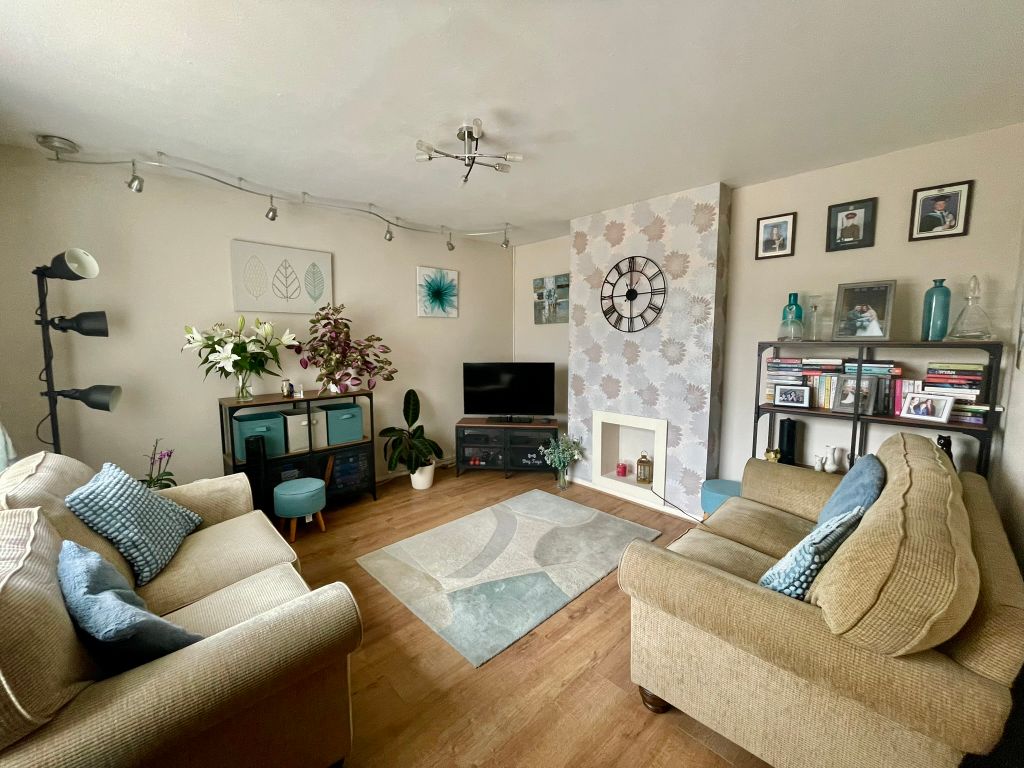 Property photo 2 of 13 Img_4453
