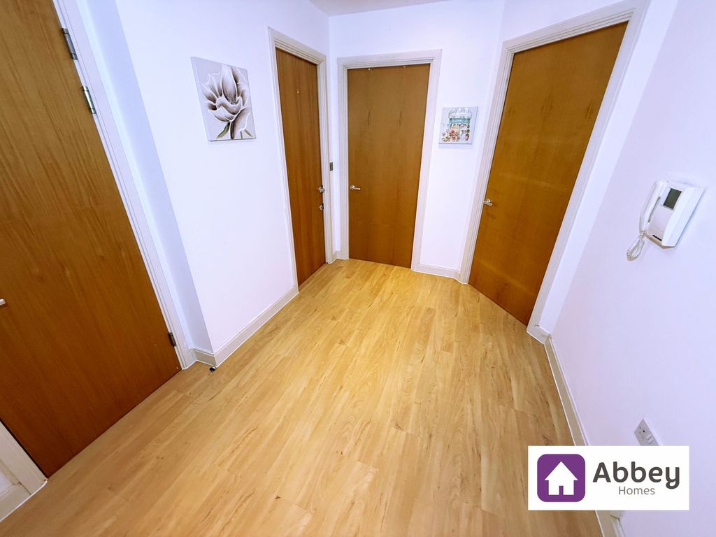 Property photo 3 of 12 Hallway