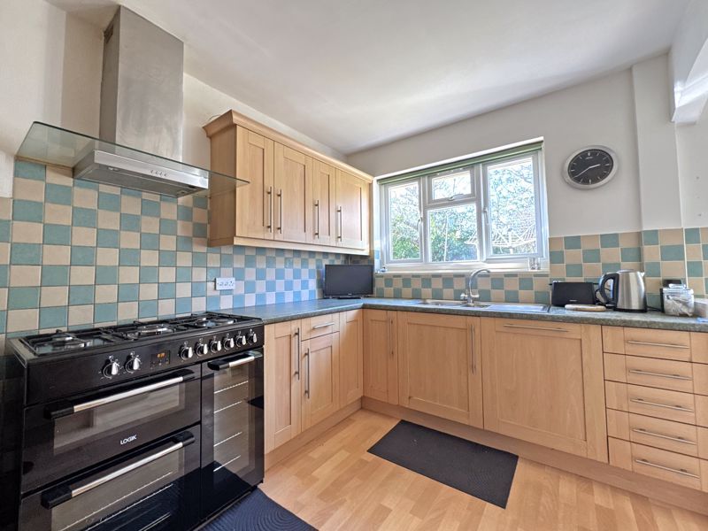 Property photo 2 of 17 Photo 6