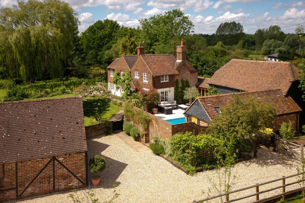 Property photo 1 of 35 Image