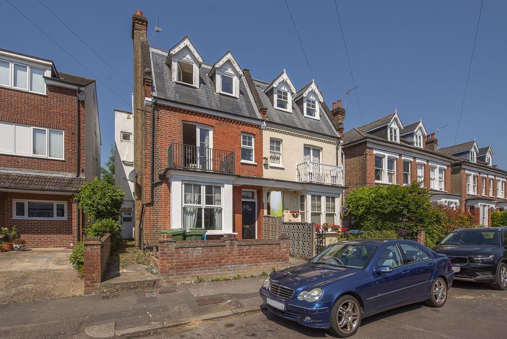 Property photo 1 of 8