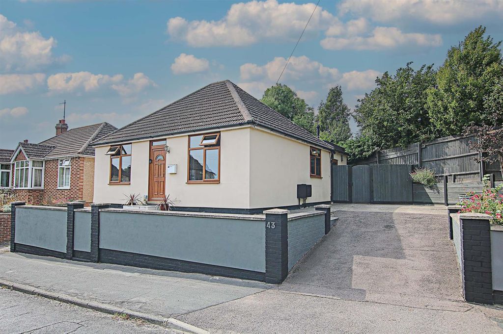 Property photo 1 of 9 Front.Jpg